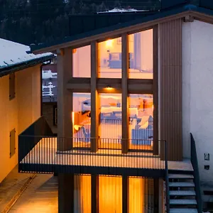 https://borgo-plaza-chalet.it-lombardy.com